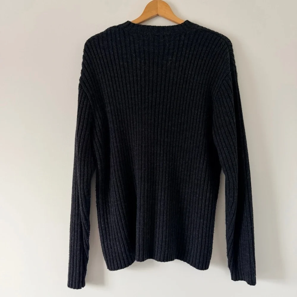 Vintage Eclipse Gray Ribbed Sweater with Blue Stripe - Picture 5 of 5